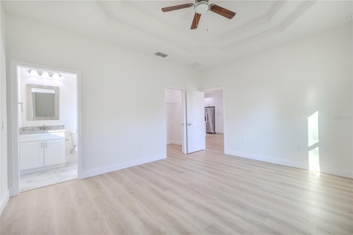 2 RAINBOW LANE — photo 16 of 42