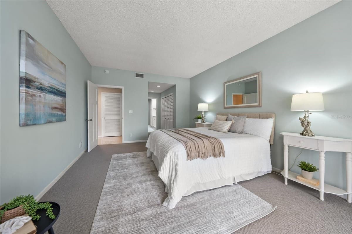 6 BELLEVIEW BOULEVARD — photo 18 of 55