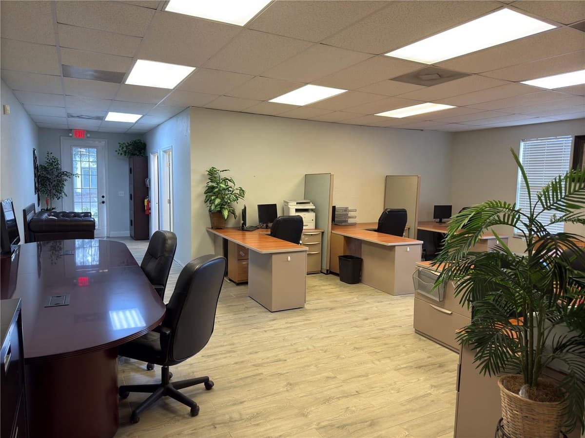17880 TOLEDO BLADE BOULEVARD — photo 11 of 15