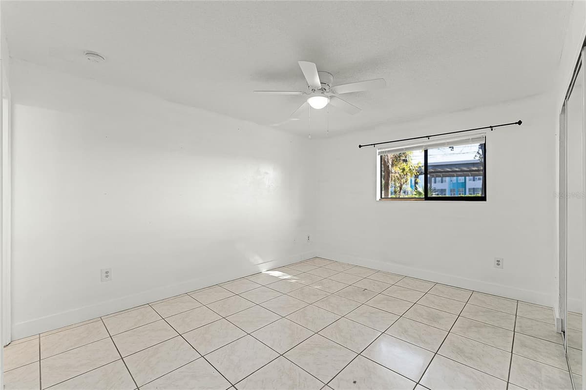 825 KOTTLE CIRCLE — photo 8 of 35