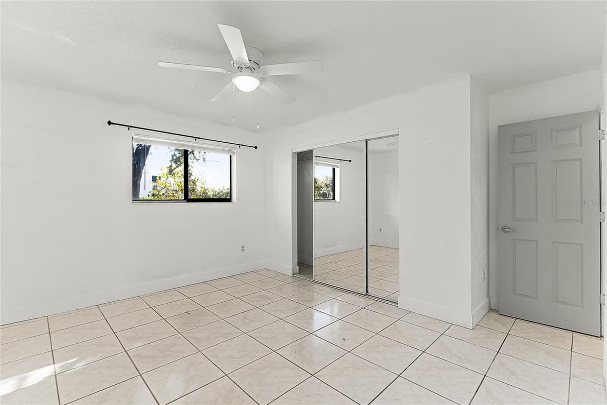 825 KOTTLE CIRCLE — photo 9 of 35