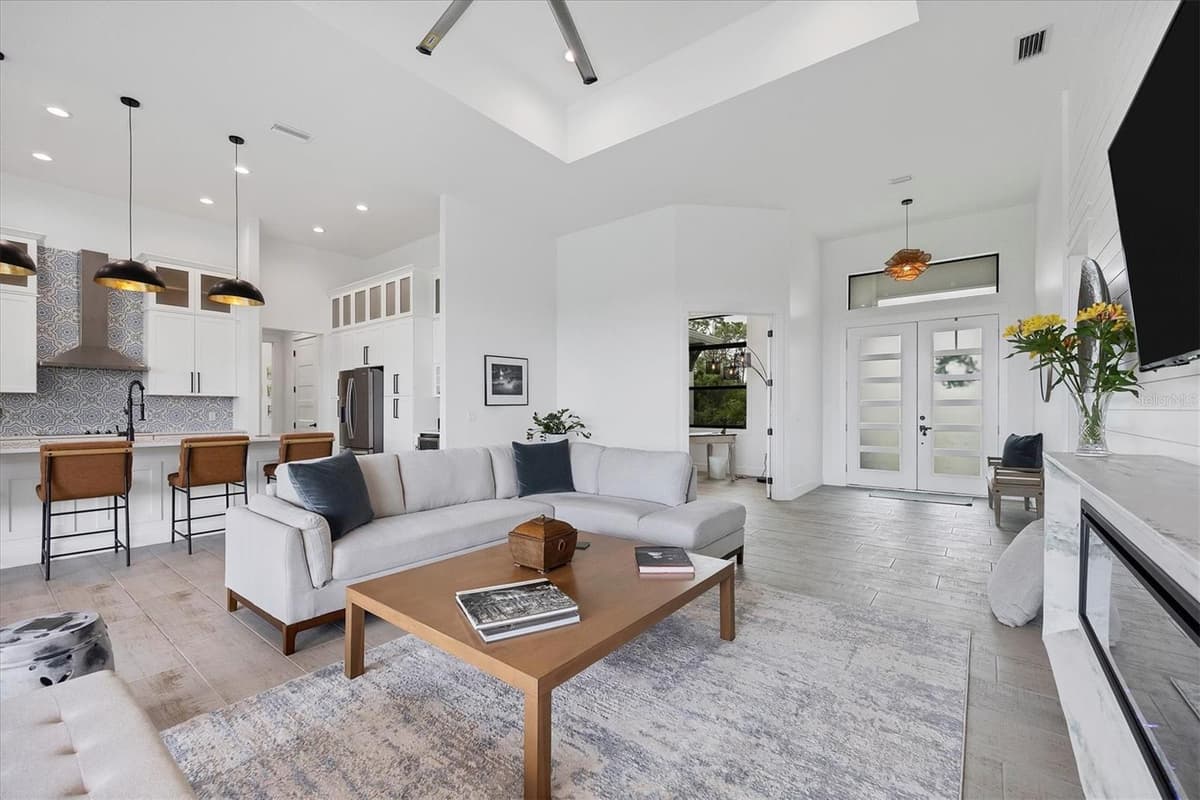 0 SYMCO AVENUE — photo 7 of 33