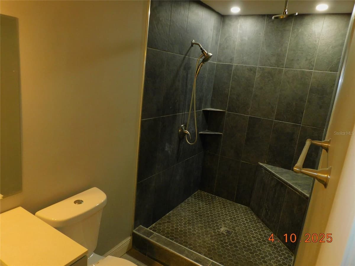 436 MICHIGAN AVENUE — photo 8 of 20
