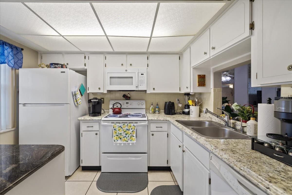 4231 RICHMERE DRIVE — photo 3 of 30