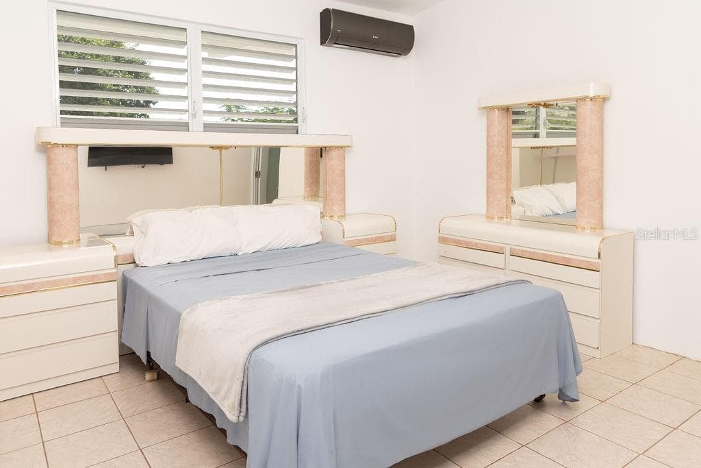 595 COMM. VILLA BORINQUEN — photo 14 of 17