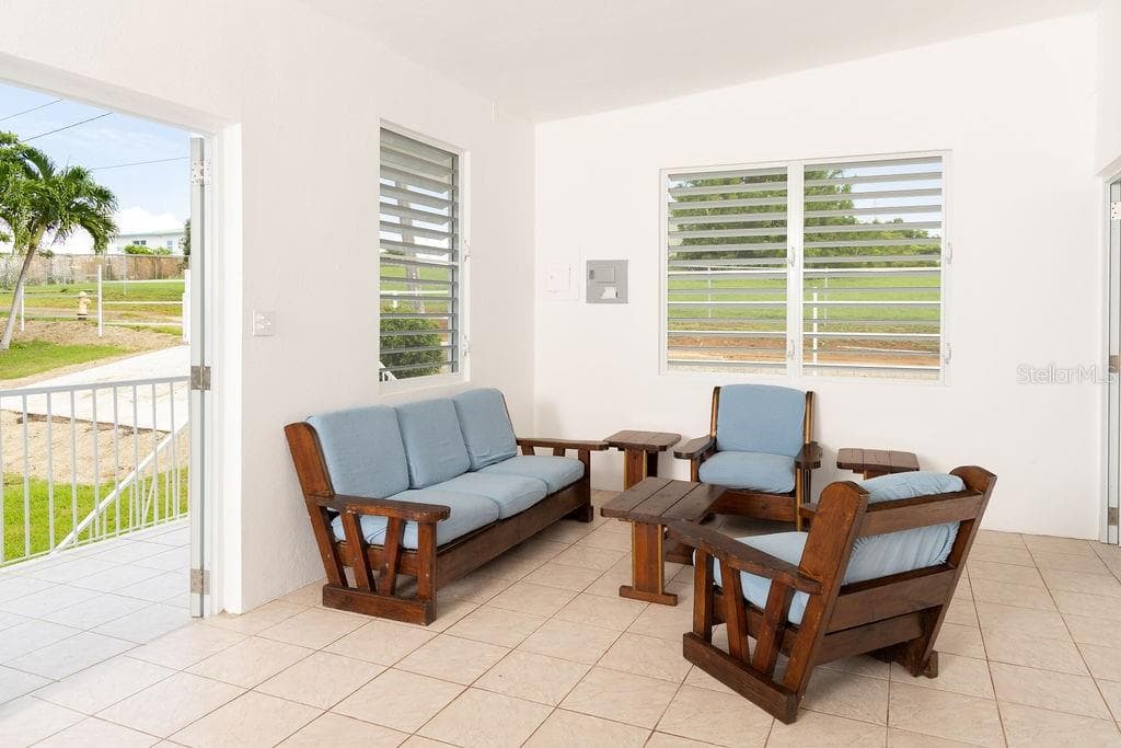 595 COMM. VILLA BORINQUEN — photo 9 of 17
