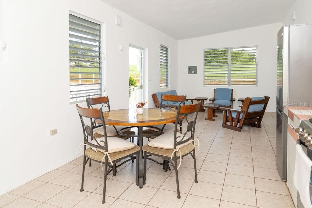 595 COMM. VILLA BORINQUEN — photo 8 of 17