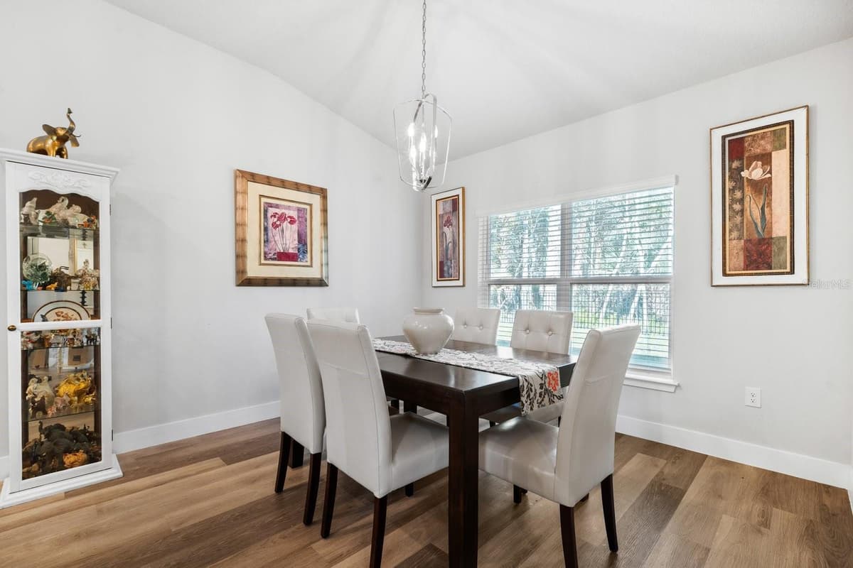 18 SEA BOARD COURT — photo 14 of 41
