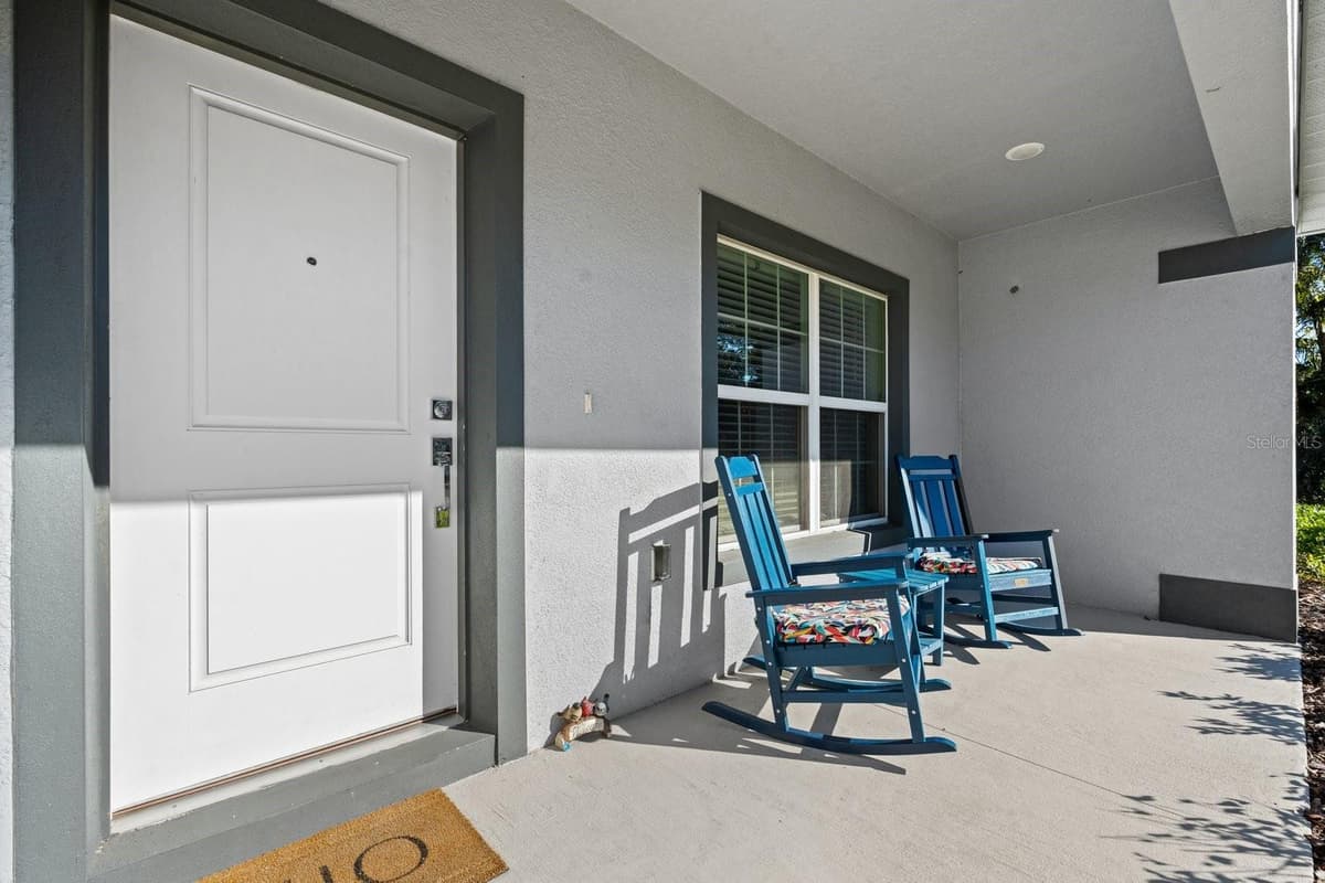 18 SEA BOARD COURT — photo 3 of 41
