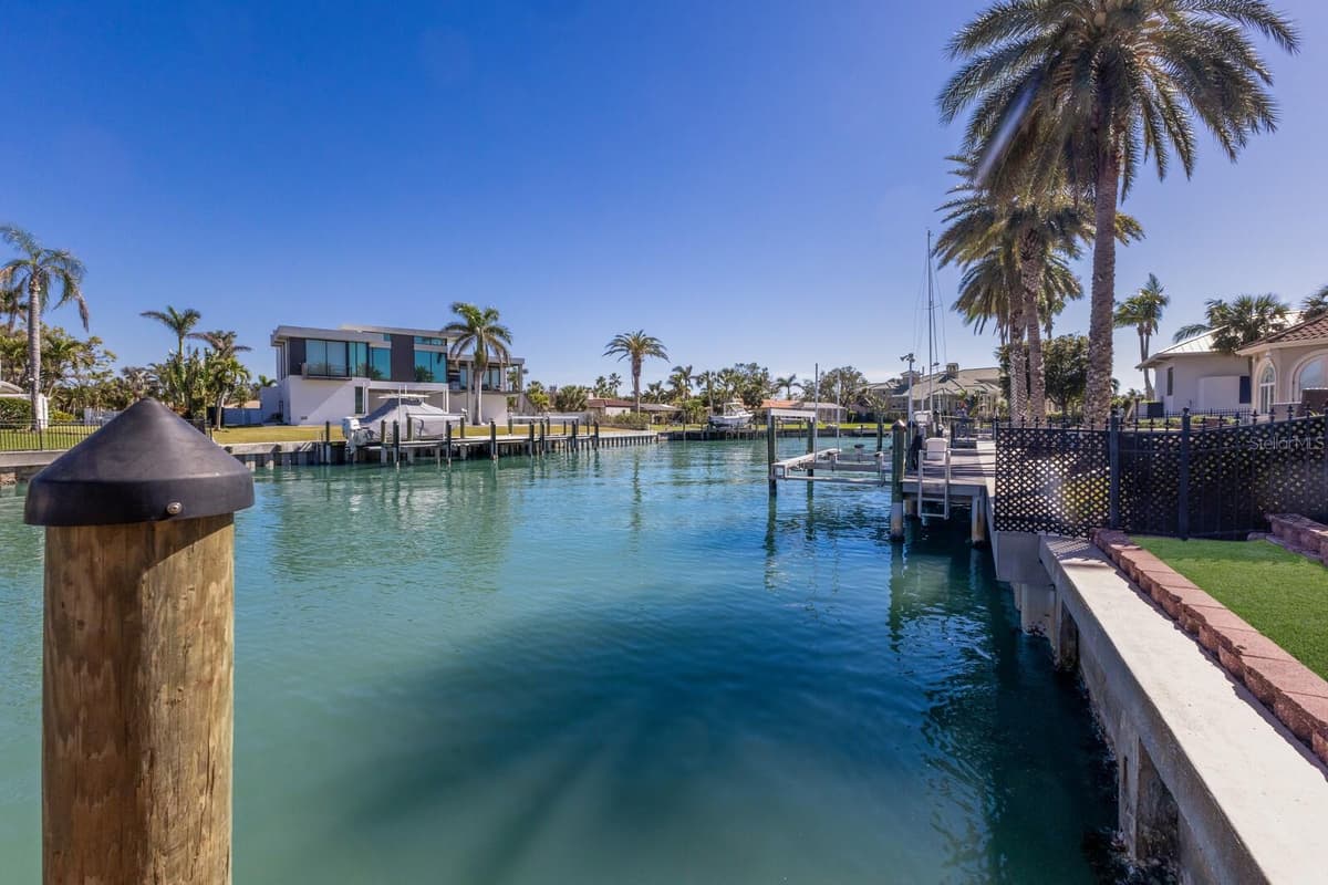 367 ROYAL FLAMINGO DRIVE — photo 38 of 79