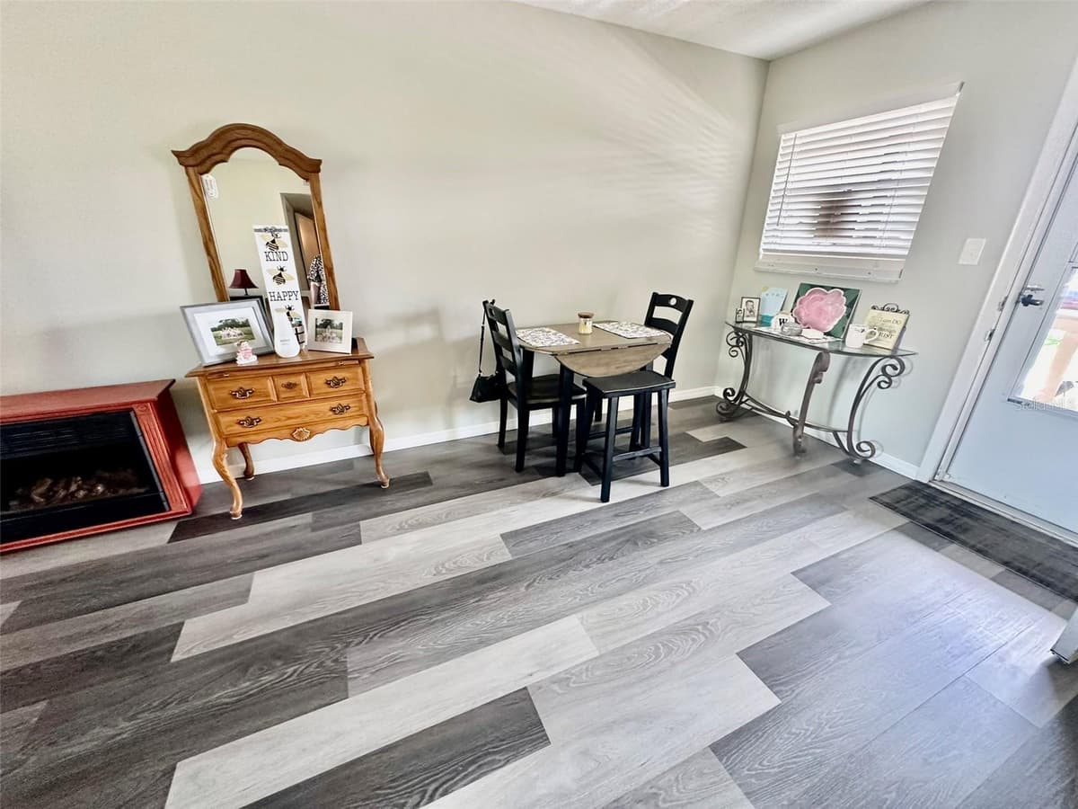 5207 TURQUOISE LANE — photo 9 of 26