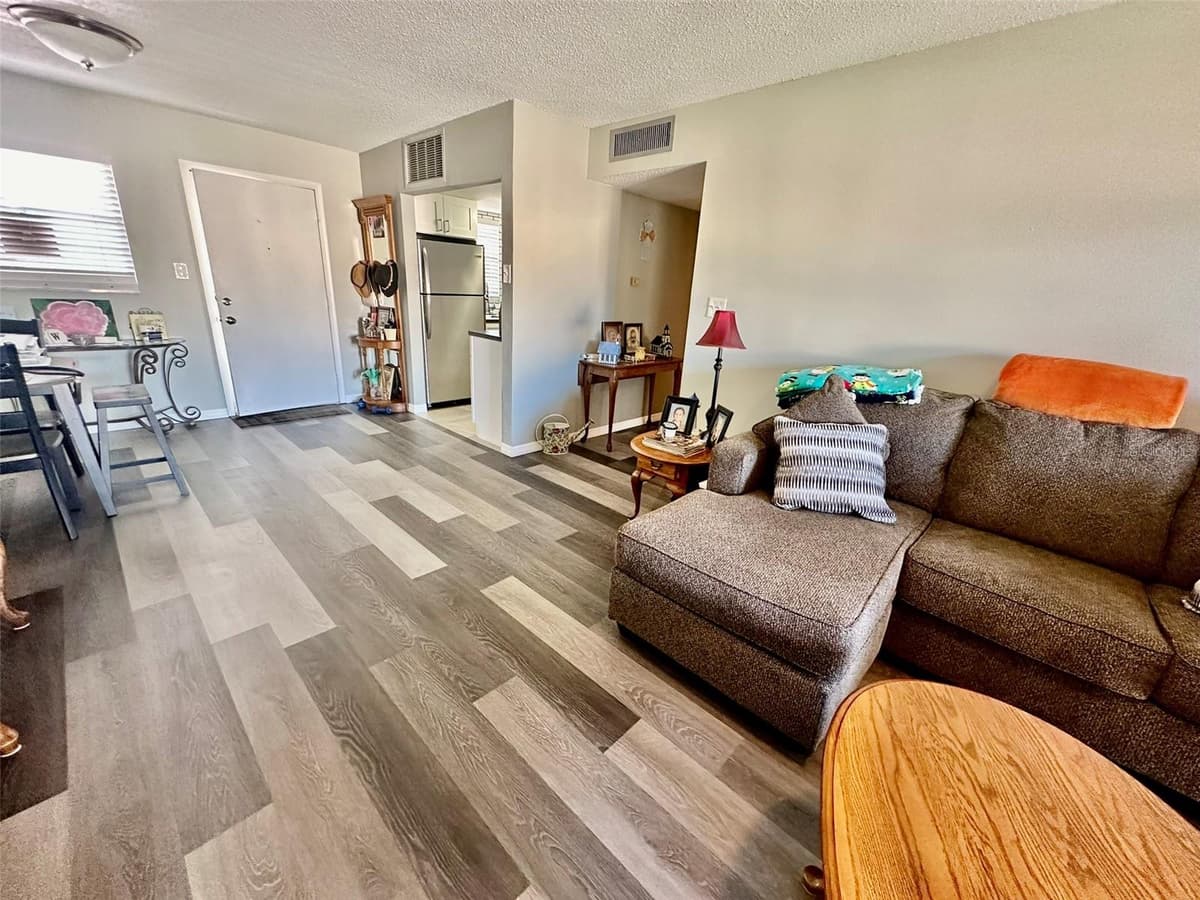 5207 TURQUOISE LANE — photo 10 of 26