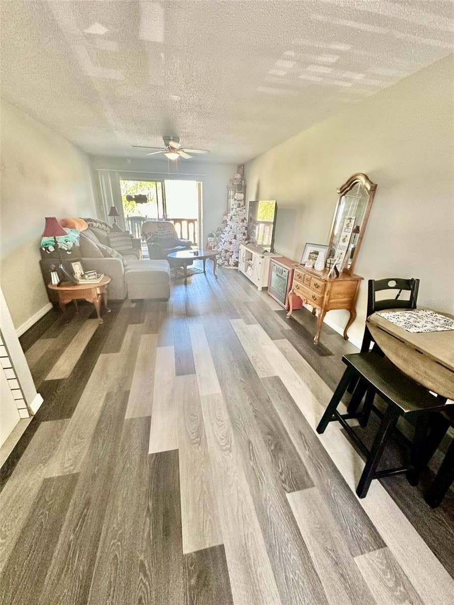 5207 TURQUOISE LANE — photo 3 of 26