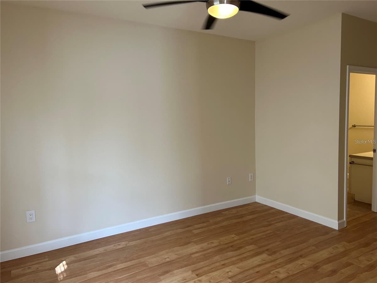 4802 51ST STREET — photo 13 of 15
