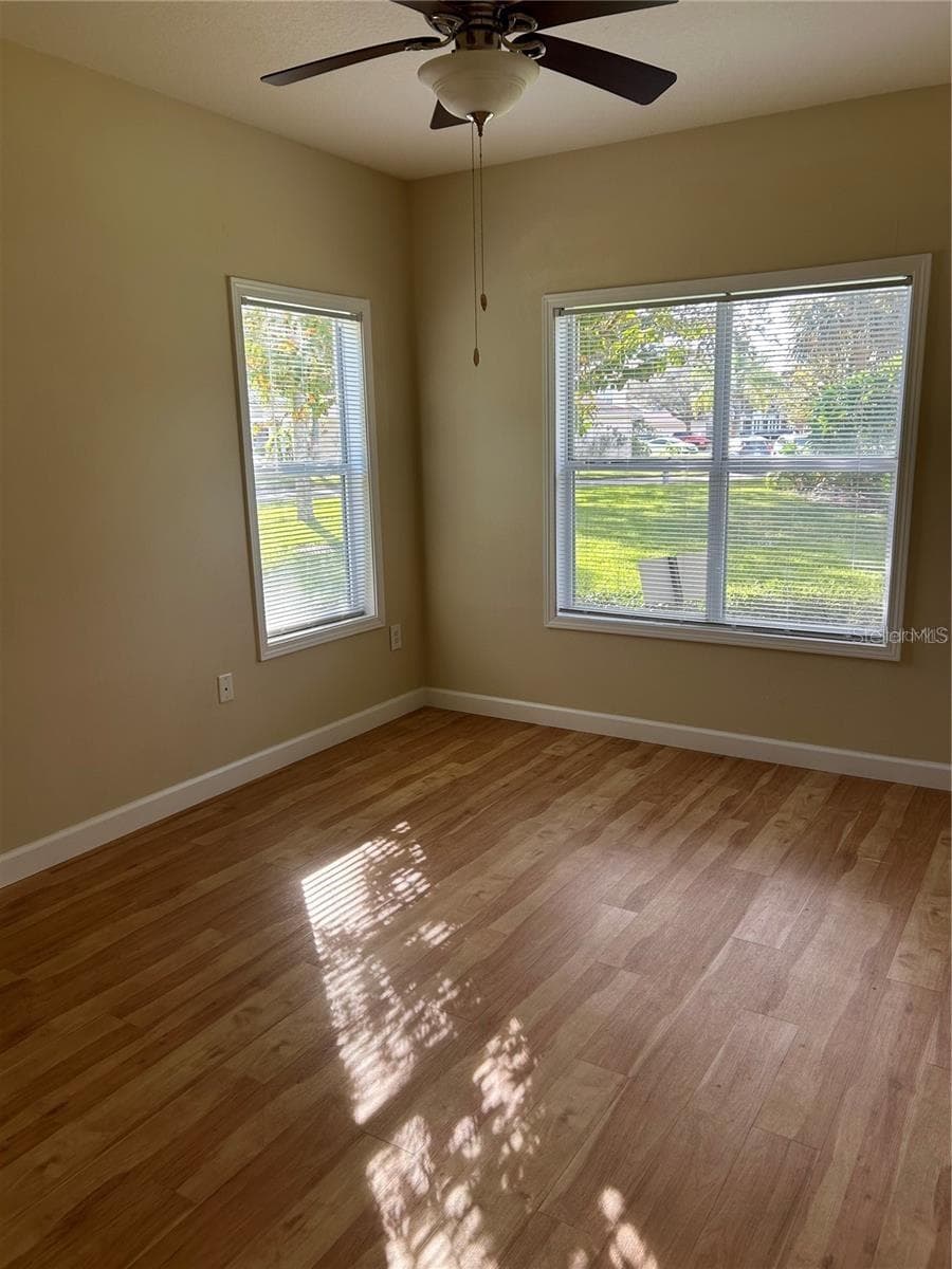 4802 51ST STREET — photo 9 of 15