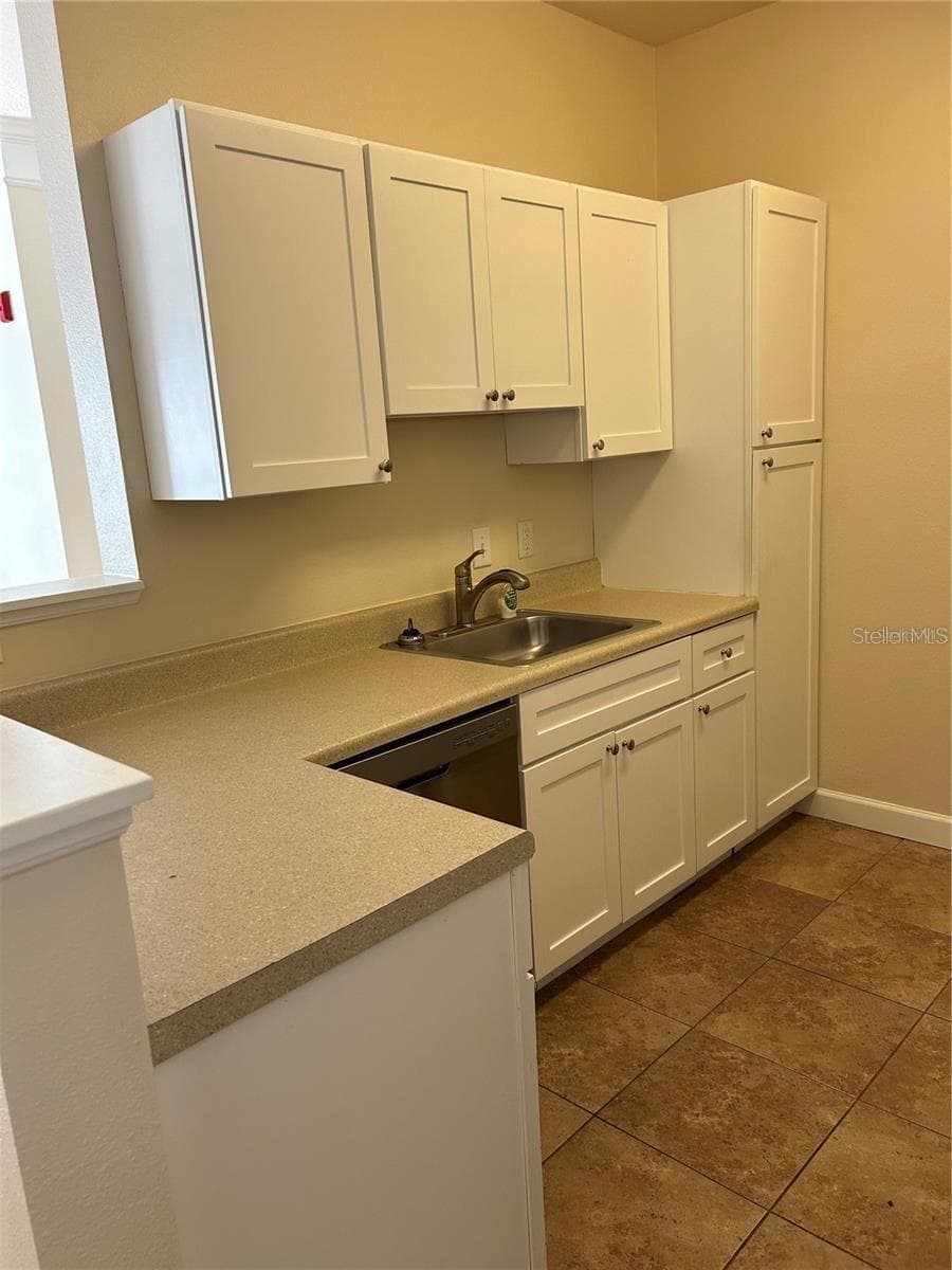 4802 51ST STREET — photo 4 of 15