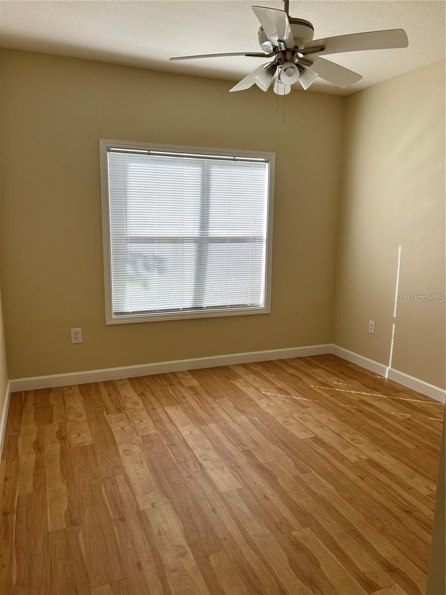 4802 51ST STREET — photo 10 of 15