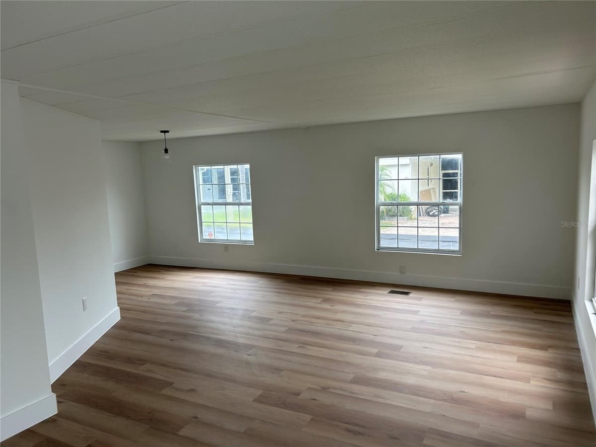 4443 TUCKER SQUARE — photo 12 of 24