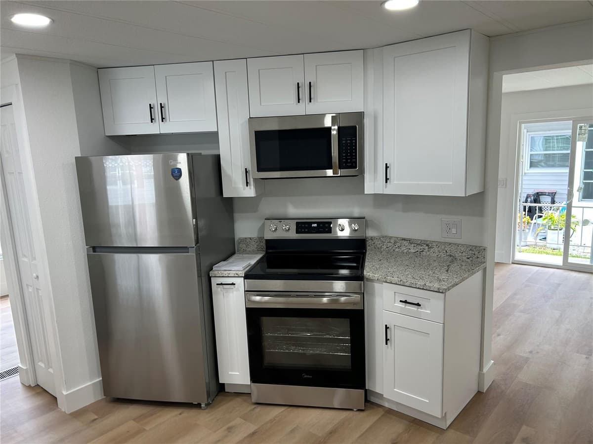 4443 TUCKER SQUARE — photo 11 of 24