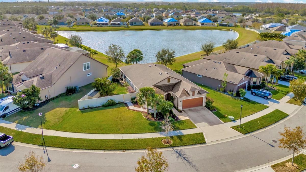 16340 TREASURE POINT DRIVE — photo 4 of 50