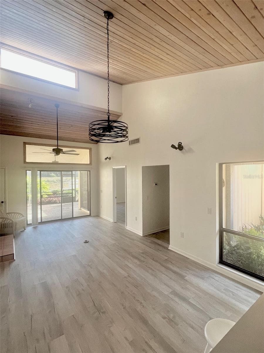 19 ASPEN DR. — photo 10 of 27