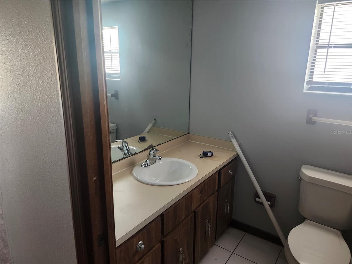 6141 FREEPORT DRIVE — photo 11 of 28
