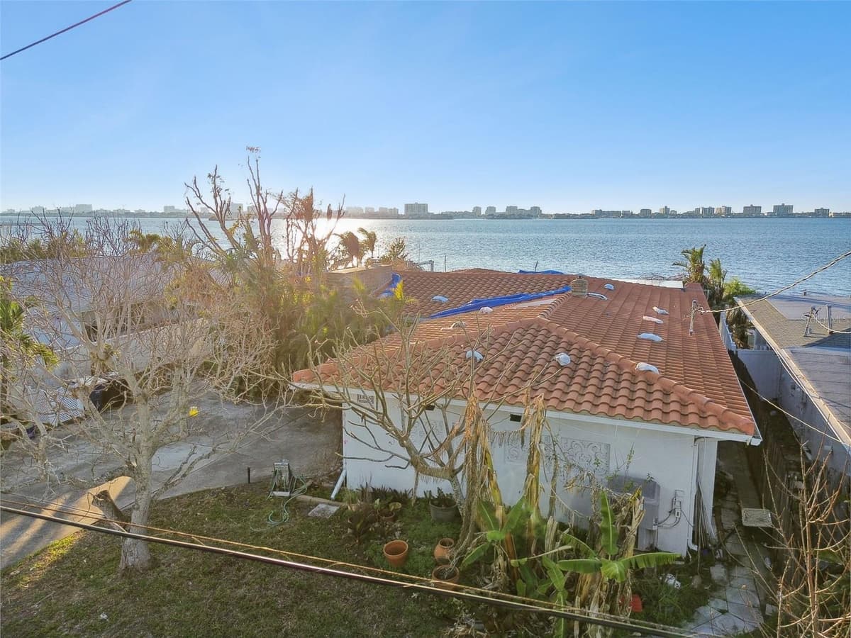 1836 VENETIAN POINT DRIVE — photo 24 of 34