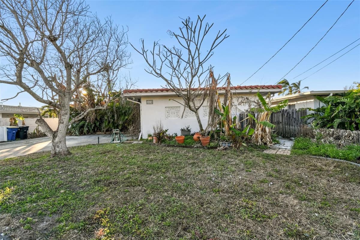 1836 VENETIAN POINT DRIVE — photo 6 of 34