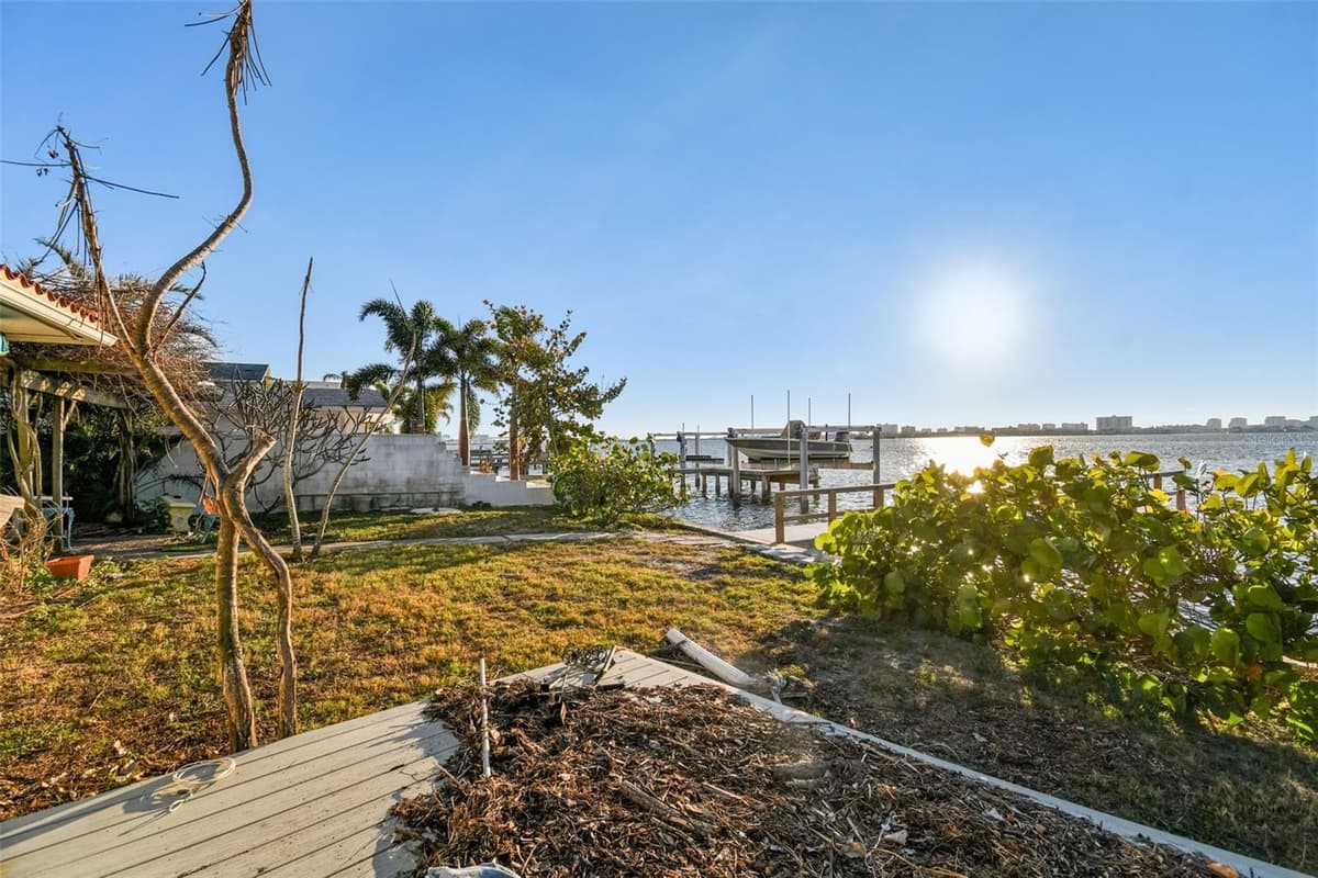 1836 VENETIAN POINT DRIVE — photo 4 of 34