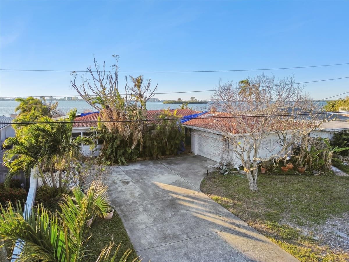 1836 VENETIAN POINT DRIVE — photo 23 of 34