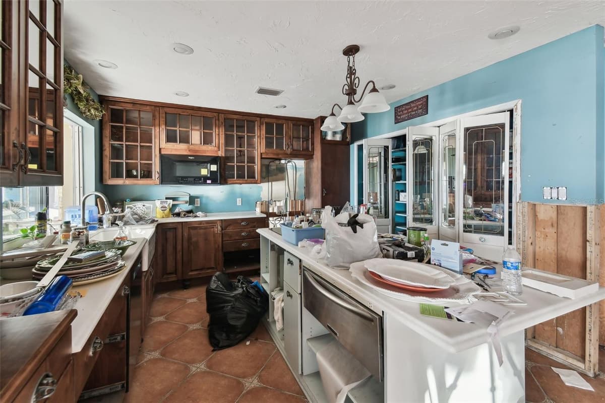 1836 VENETIAN POINT DRIVE — photo 19 of 34