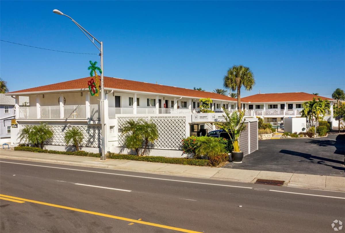 14711 GULF BOULEVARD — photo 1 of 35