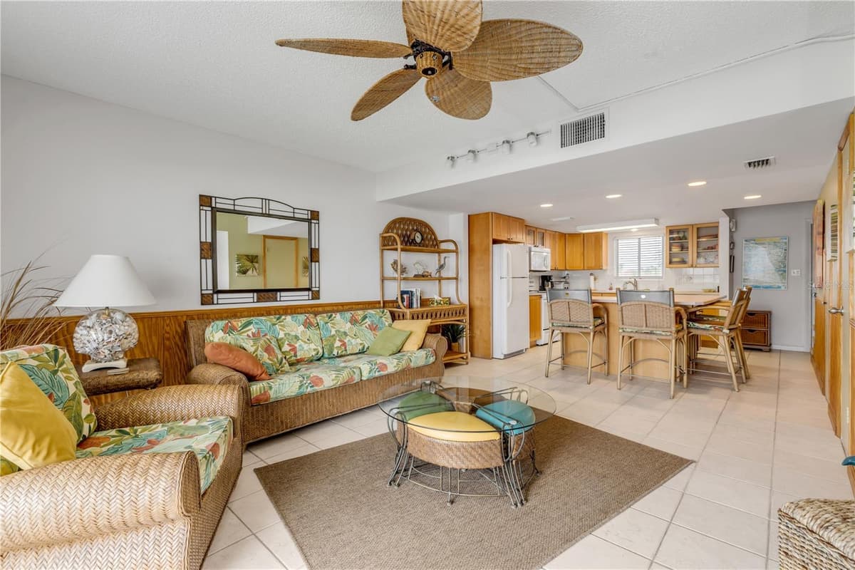815 OCEAN SHORE BOULEVARD — photo 20 of 42