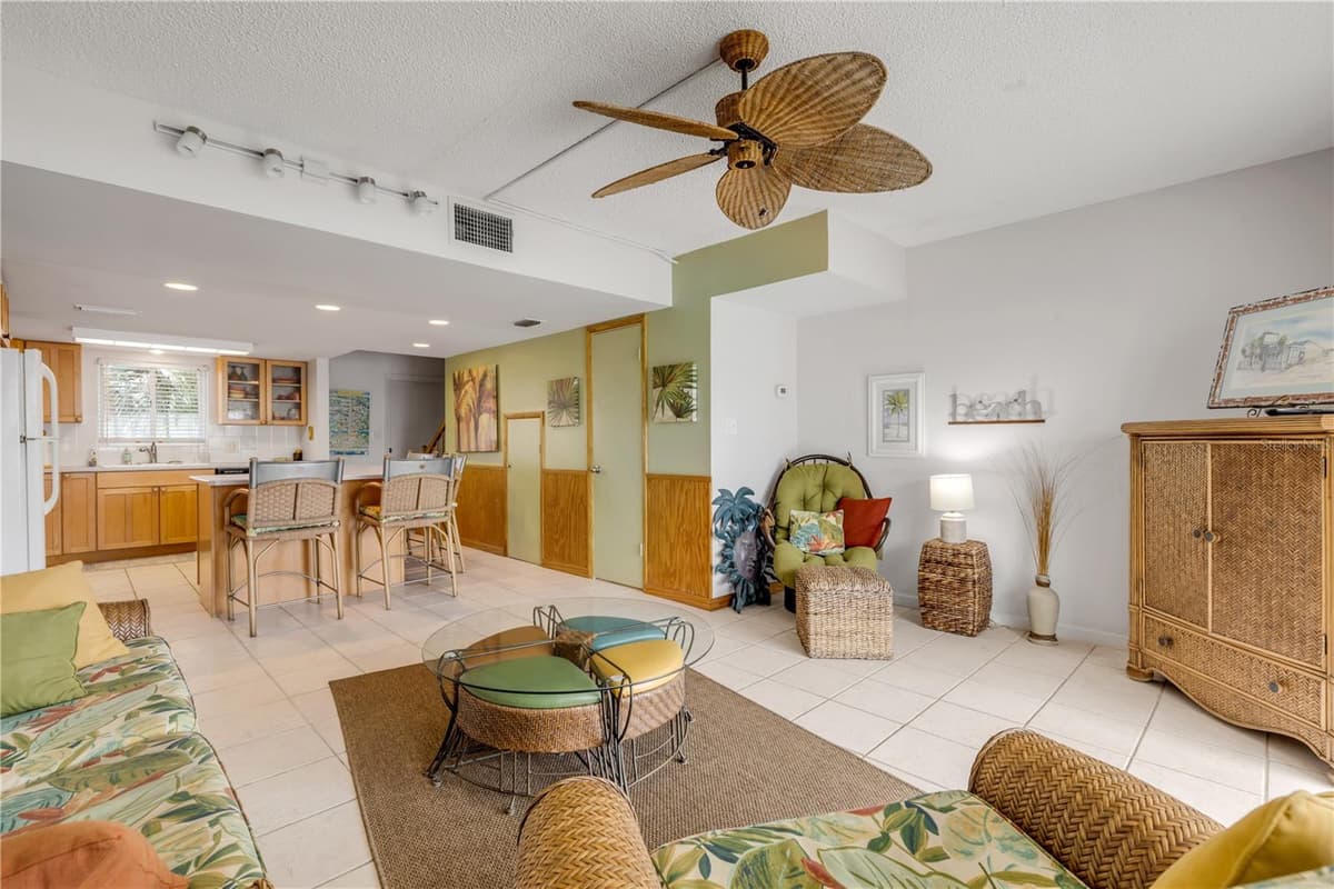 815 OCEAN SHORE BOULEVARD — photo 21 of 42