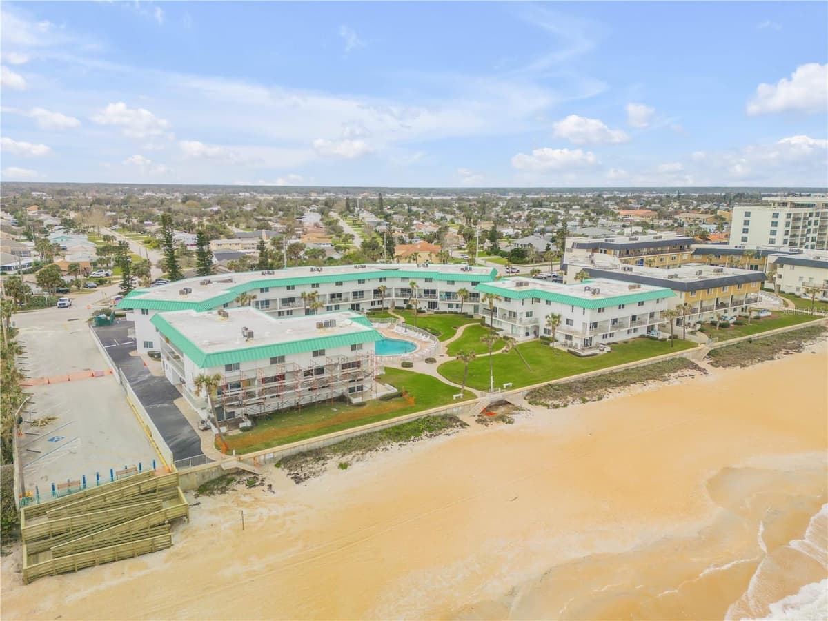 815 OCEAN SHORE BOULEVARD — photo 35 of 42