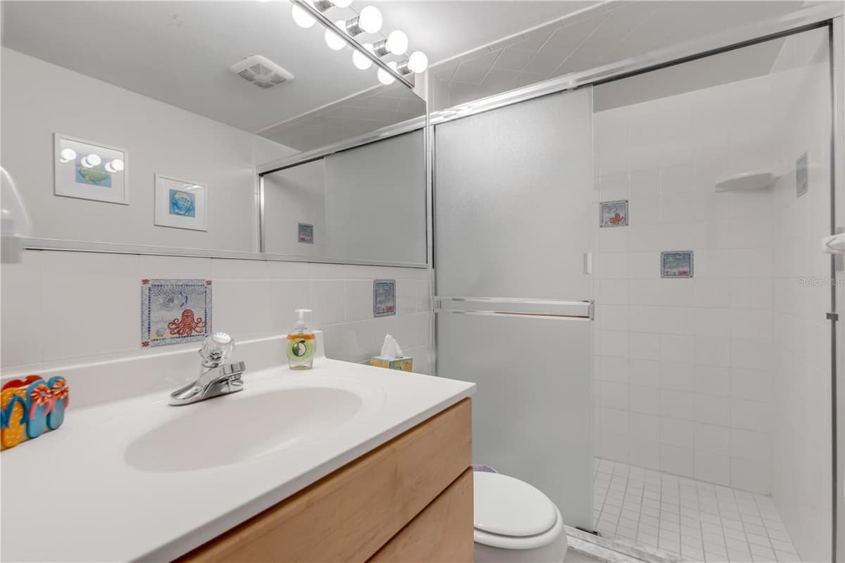 815 OCEAN SHORE BOULEVARD — photo 31 of 42
