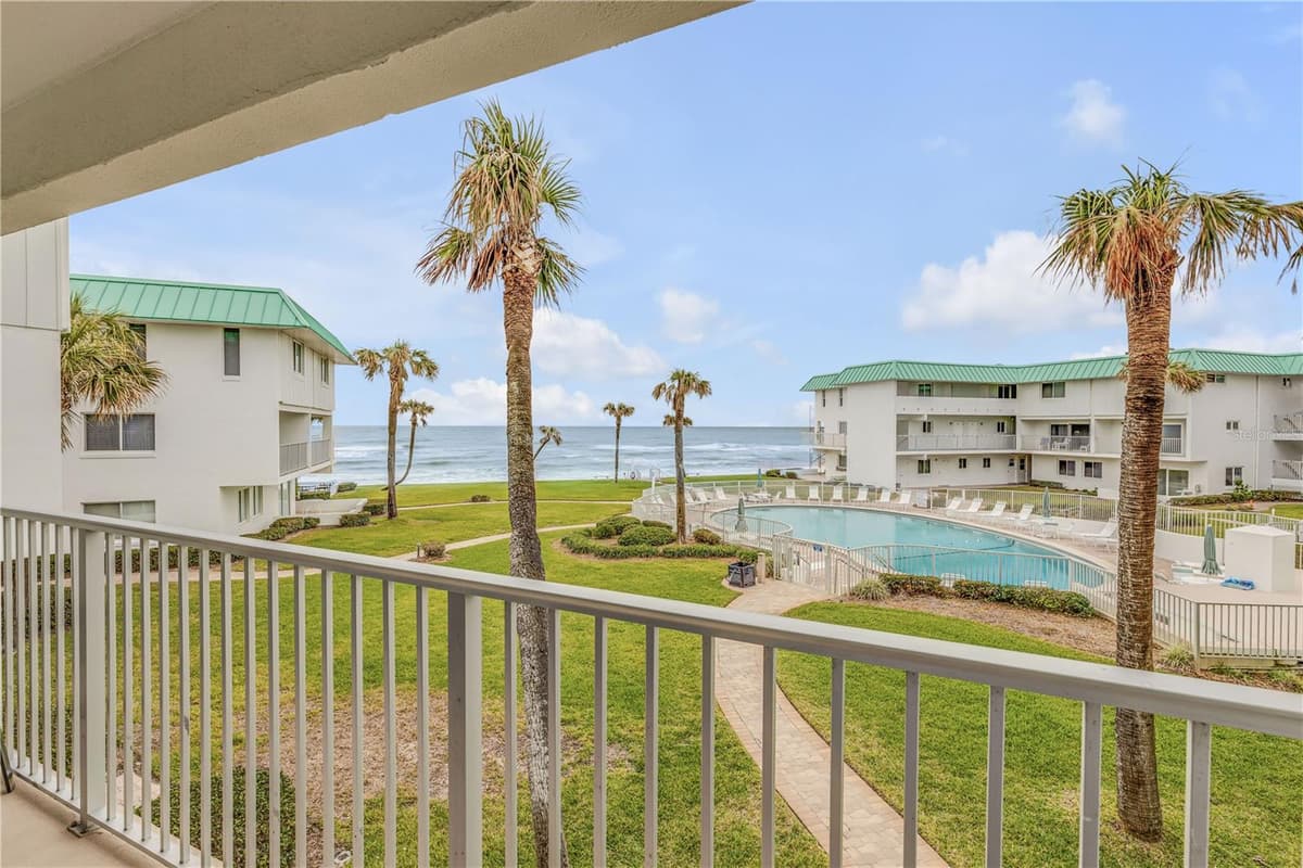 815 OCEAN SHORE BOULEVARD — photo 3 of 42