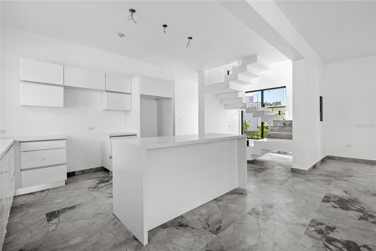 2058 CACIQUE — photo 6 of 38