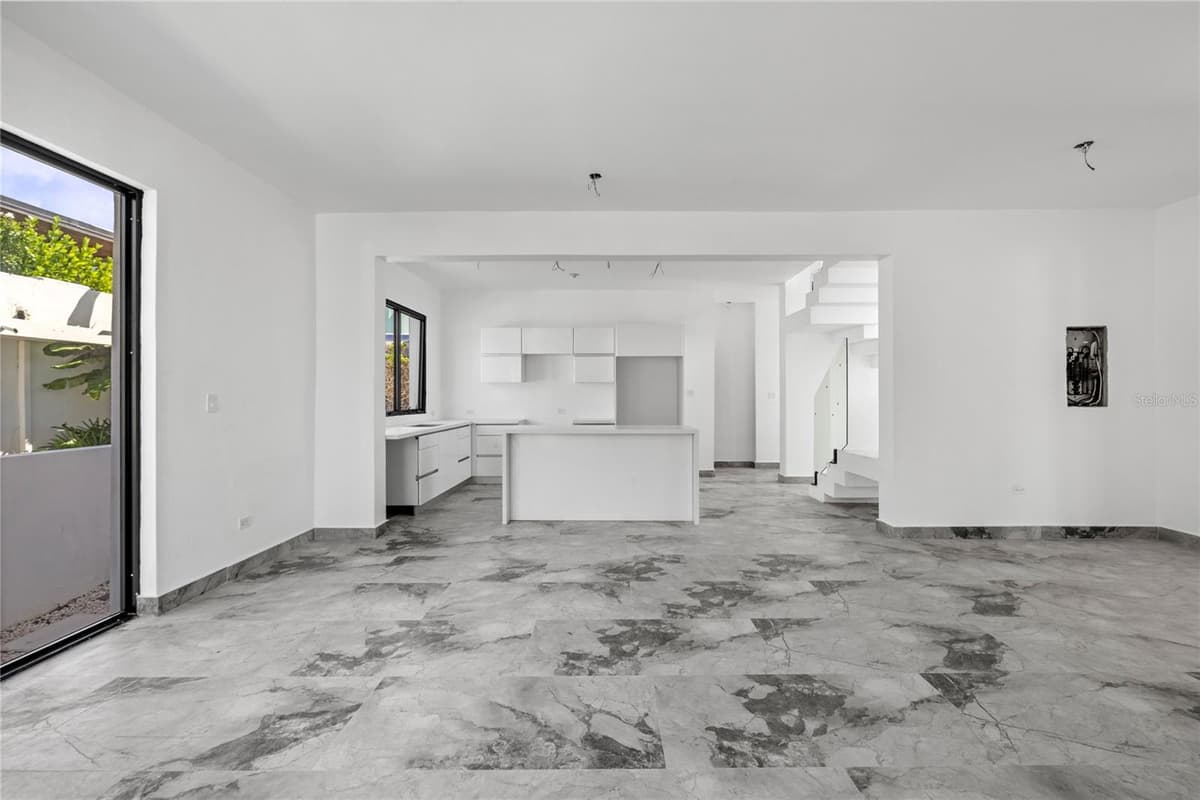 2058 CACIQUE — photo 9 of 38