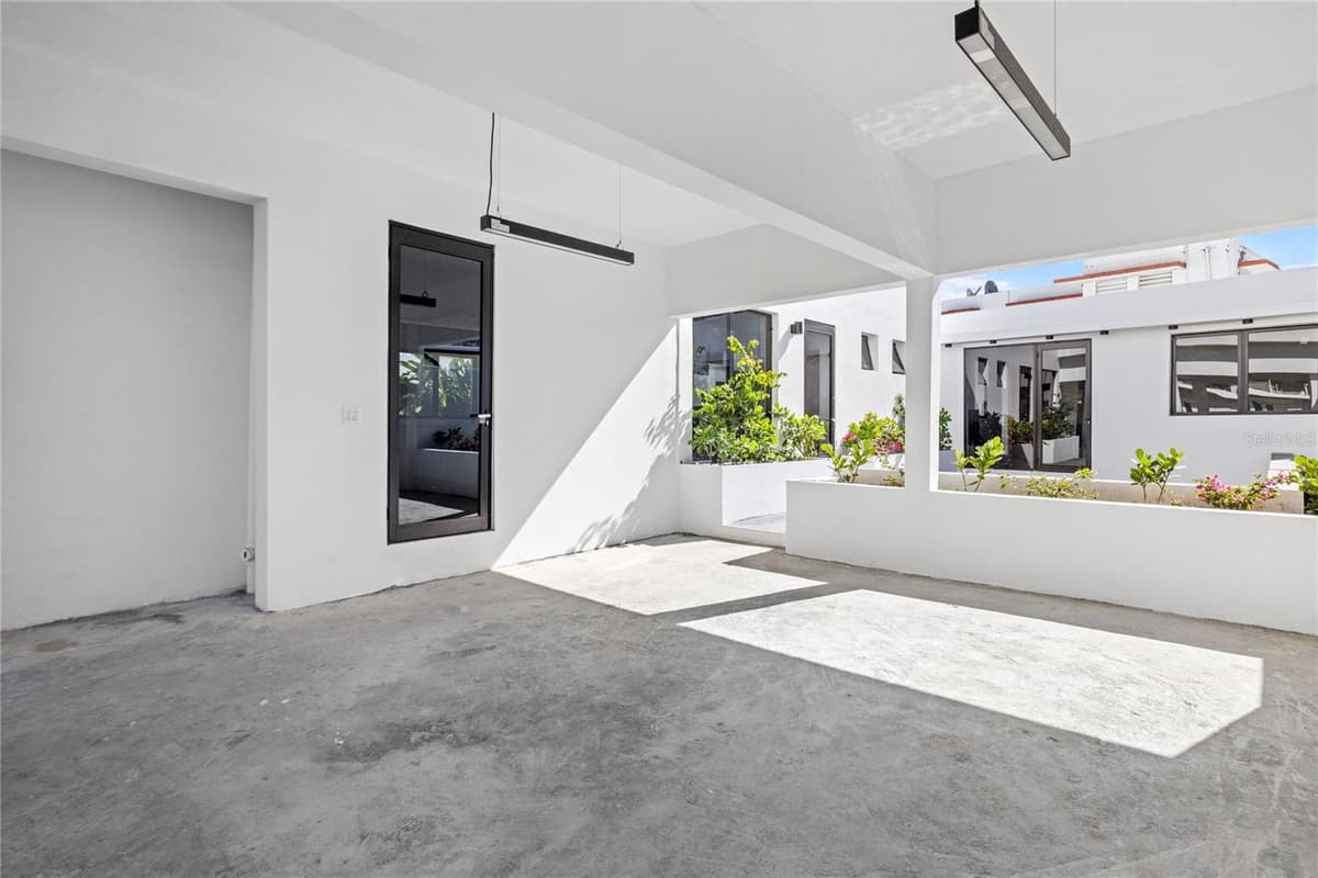 2058 CACIQUE — photo 32 of 38