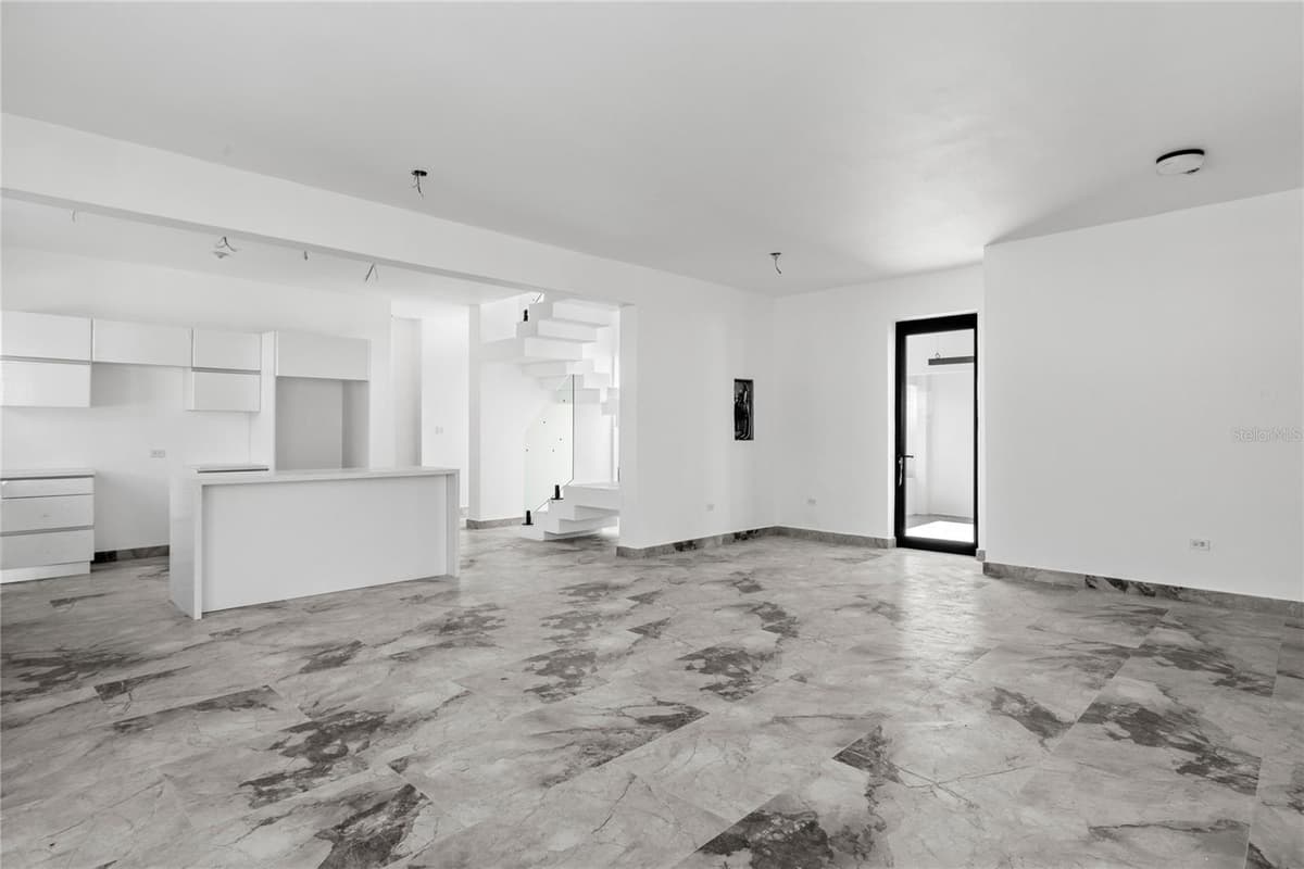 2058 CACIQUE — photo 8 of 38