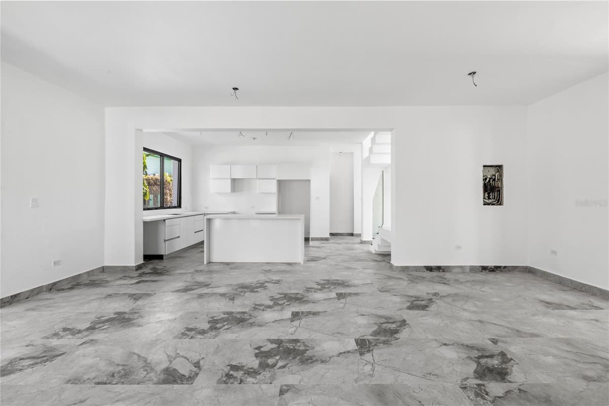 2058 CACIQUE — photo 11 of 38