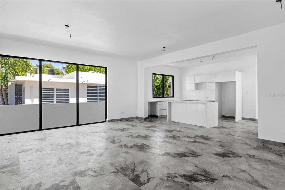 2058 CACIQUE — photo 12 of 38