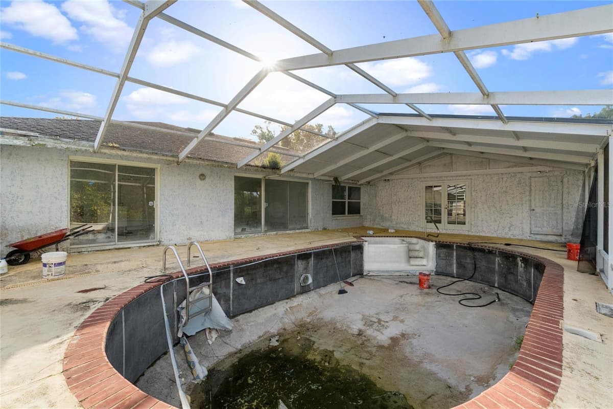 9405 HOLBROOK DRIVE — photo 13 of 14