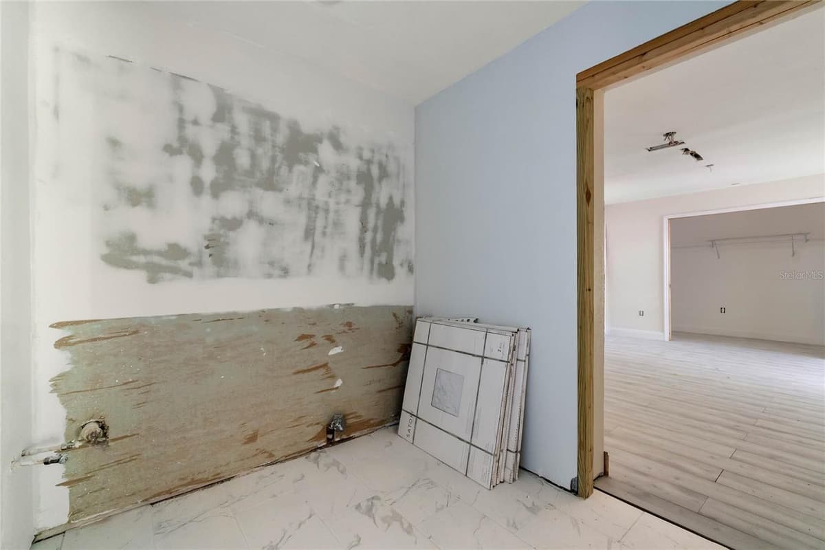 9405 HOLBROOK DRIVE — photo 11 of 14
