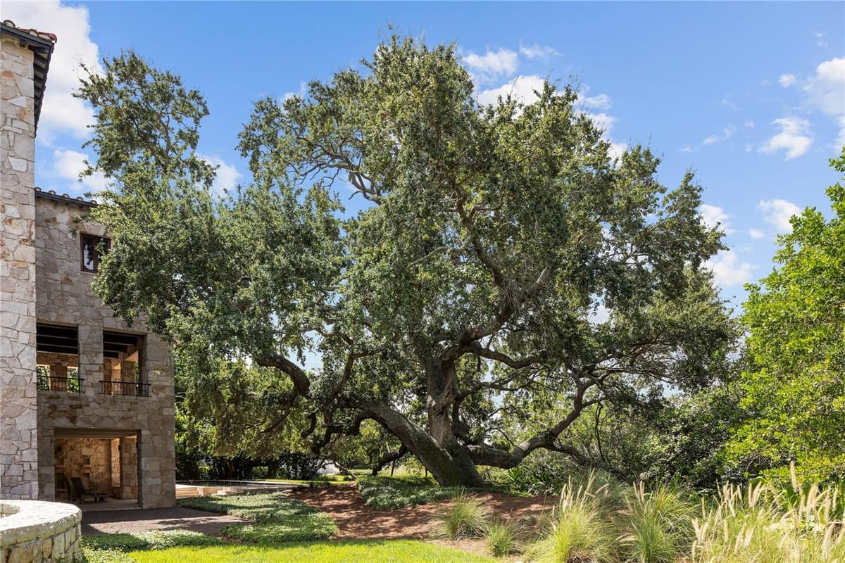 1571 OCEANVIEW DRIVE — photo 41 of 54