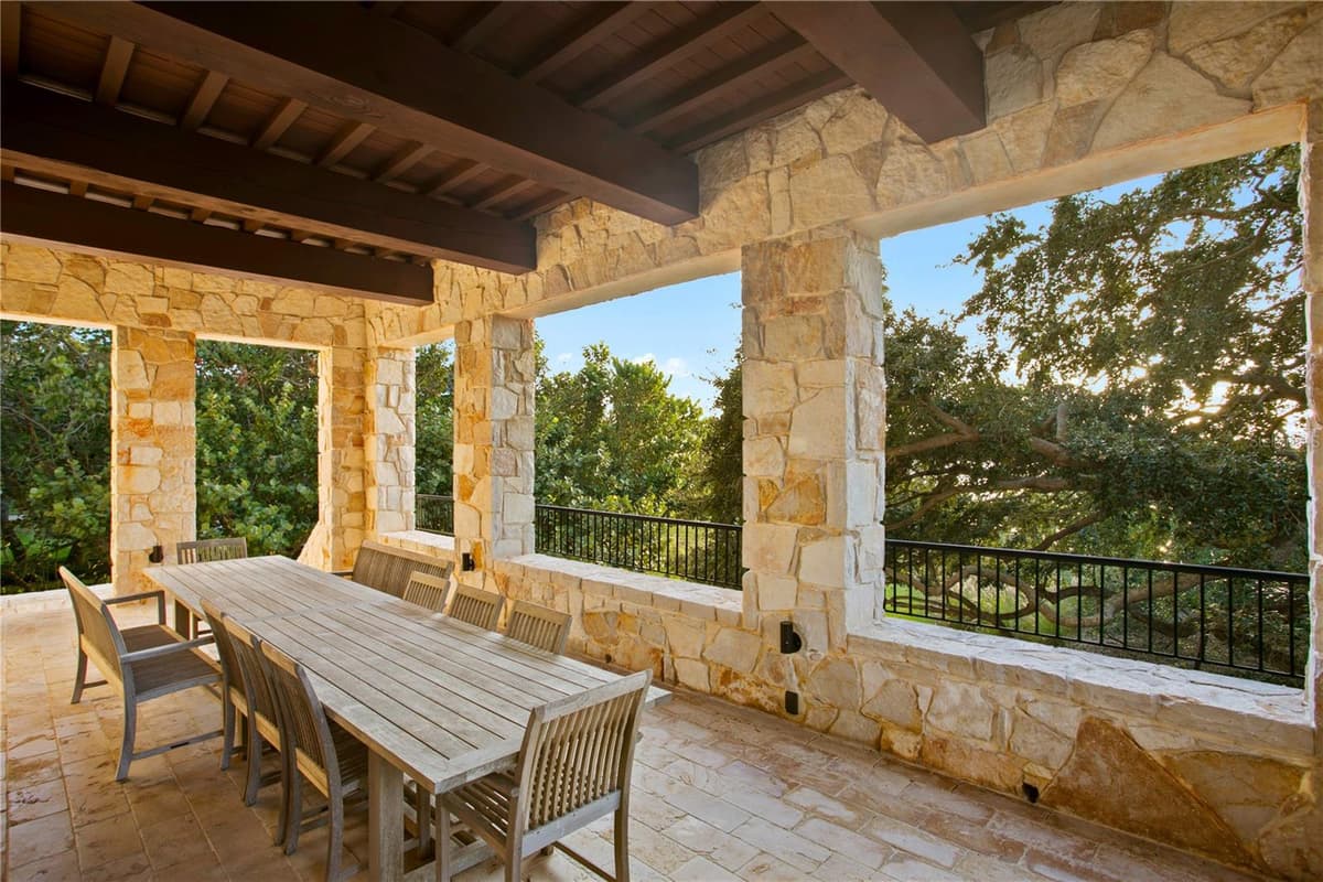 1571 OCEANVIEW DRIVE — photo 48 of 54