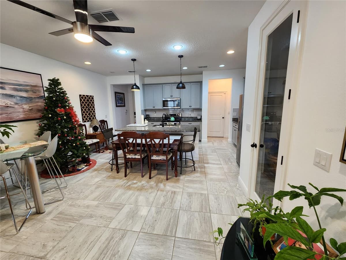 5508 VIOLA LEE WAY — photo 8 of 60