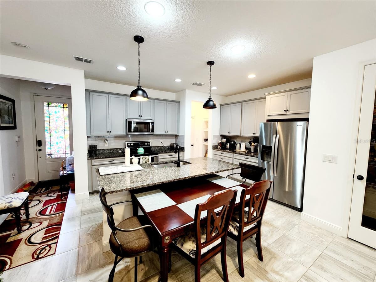 5508 VIOLA LEE WAY — photo 9 of 60
