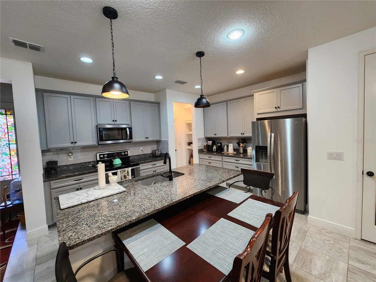 5508 VIOLA LEE WAY — photo 10 of 60